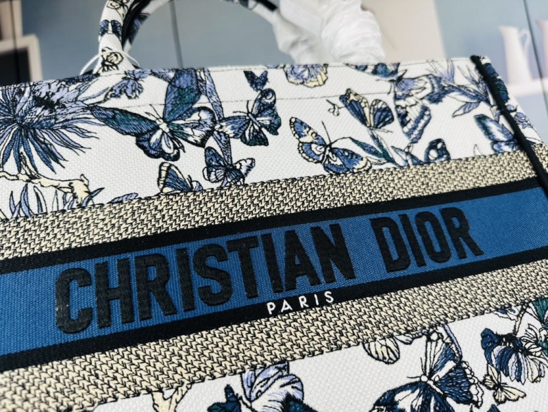 Dior Shopping Bags